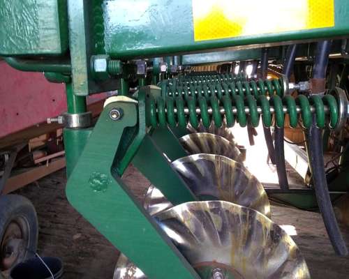 Sembradora Tedeschi Autotrailer 16 a 42