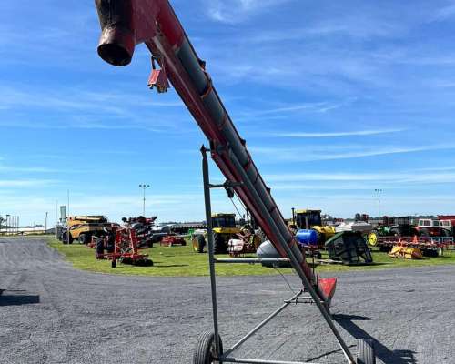 Chimango Famer de 9 X 200 con Motor a Explosión