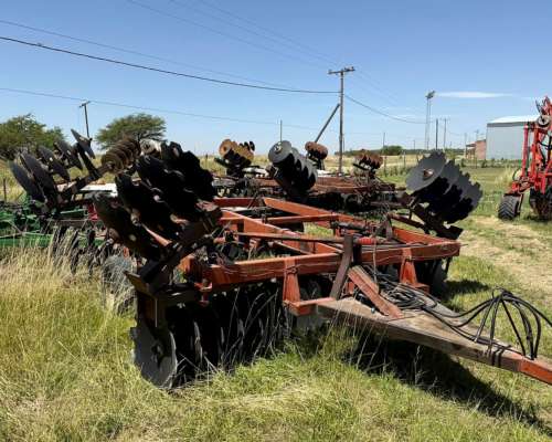 Rastra de Discos Crucianelli de 56 con Alas Plegables