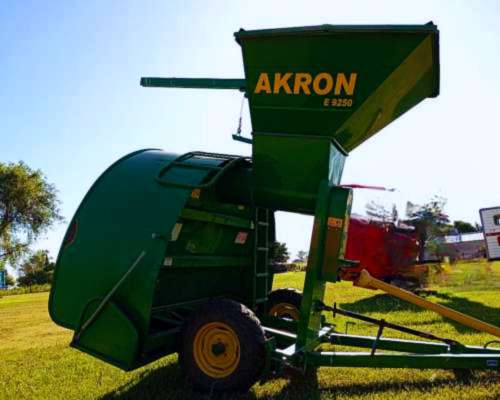 Embolsadora Akron E9250 - Vendo