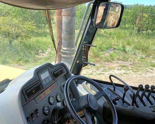 Tractor Caterpillar 65e 320 HP 18000 Hs Common Rail