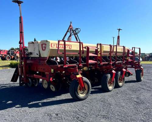 Sembradora Giorgi de 12 a 52cm año 2004