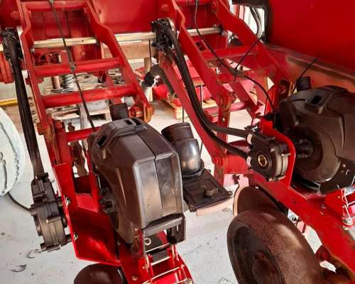 Sembradora Crucianelli 14 a 52 cm Neumático a Estrenar