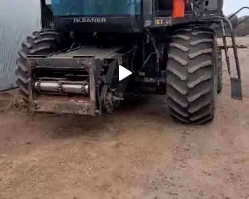 Gleaner R 72 año 2001