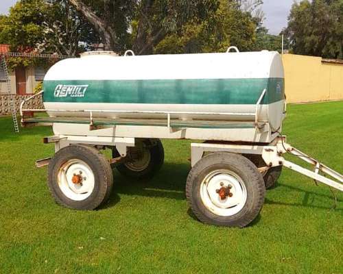 Cisterna Gentili 2.000 Litros sin Bomba.