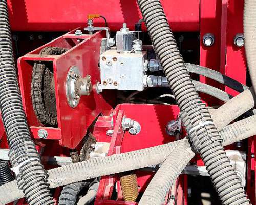 Sembradora Tanzi Mod Special 5, de 46 Líneas a 35 cm