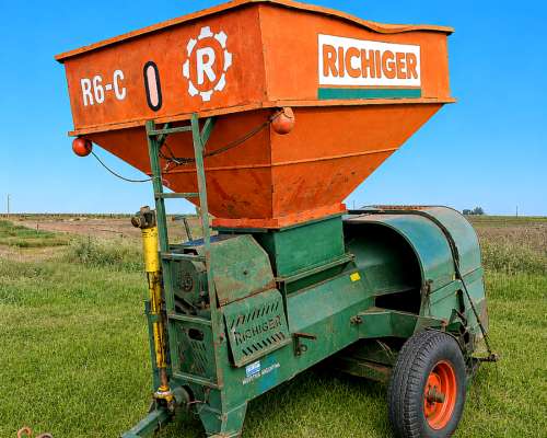 Embolsadora y Quebradora de Granos Richiger