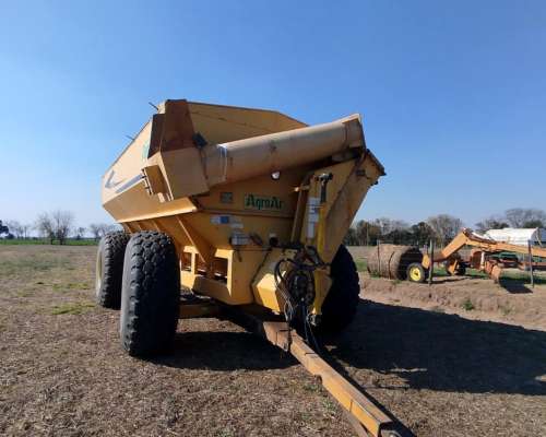 Tolva Autodescargable Agrar 22 TN. Balanza