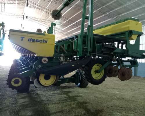 Sembradora Tedeschi 14 a 52 a Placa