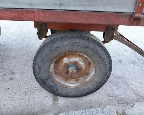 Acoplado de Madera con Baranda