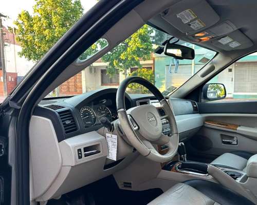 Grand Cherokee Limited 4.7 V8 A/T 4X4 año 2008 Magnifica