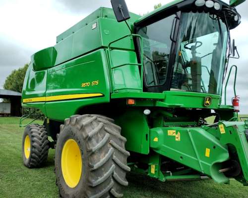 Cosechadora Jhon Deere 9570 STS Traccion Simple con CAB 25 P
