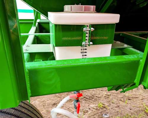 Tolva Semillera de 14 TN con Chimango
