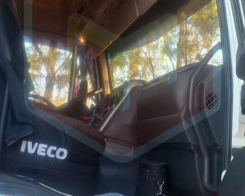 Iveco Stralis 490s46t Automático 6X2 Modelo 2015