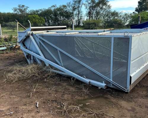 Canasto de Amada para Mani Volquete Cosechadora