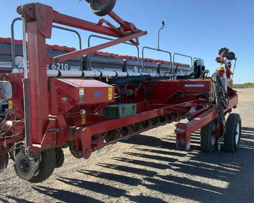 Sembradora Apache 6210 18 Surcos a 52,5 Neumatica