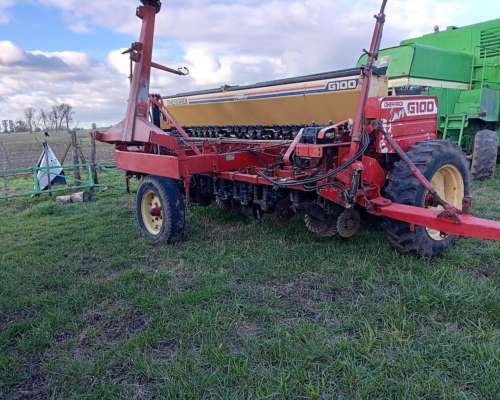 Sembradora Gherardi G100. de 21 Líneas a 21cm. de Distancia.