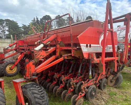 Sembradora Crucianelli Pionera 3120 con Monitor