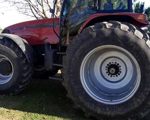 Vendo Tractor Case MXM 180 con Piloto Trimble