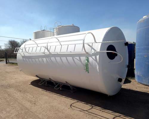 Cisternas 10.000 Litros en P.r.f.v. Plasticos Laspiur SRL