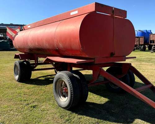 Cisterna de 5.000 Litros con Bomba