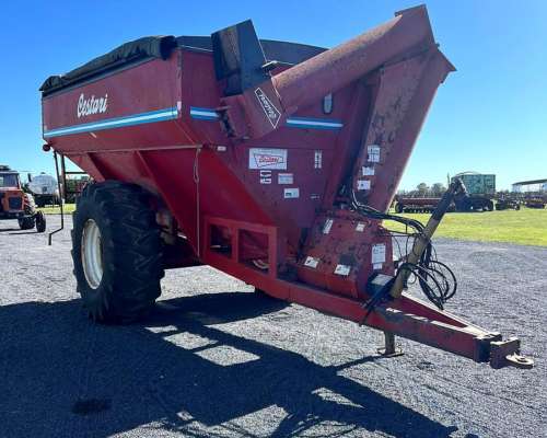 Tolva Autodescargable Cestari de 14 TN con Balanza