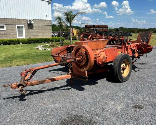 Enfardadora Mainero RF90 con Atador a Alambre