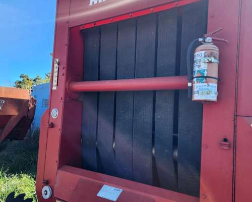 Rotoenfardadora Mainero 5870 Rollo Angosto