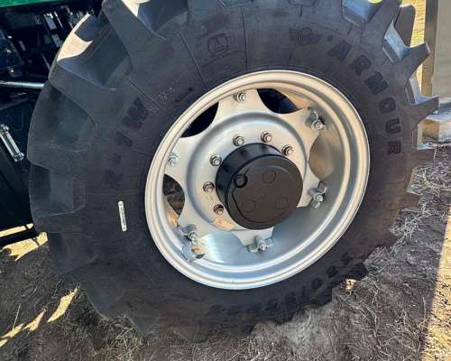 Tractor Chery 140 HP RC 1404 C con Cabina