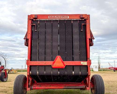 Rotoenfardadora Mainero 5880 con Monitor