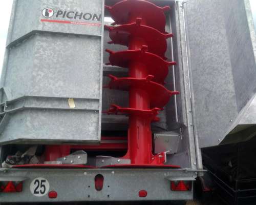 Fertilizadora P/orgánicos y Calcáreos Pichon MUCKMASTER1450