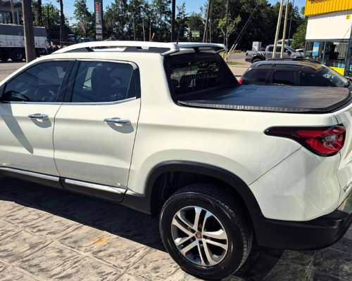 Fiat Toro Volcano 2.0 4X4 AT (2017)