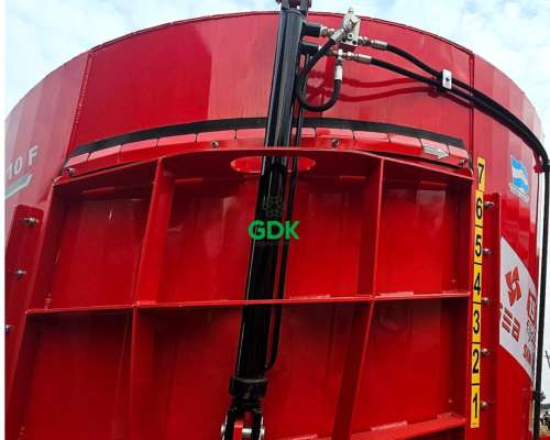 Mixer Vertical MGV 110f . Gea. con Goma y Balanza.