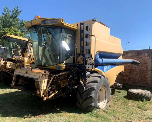 Cosechadora NH CS660 - año 2005