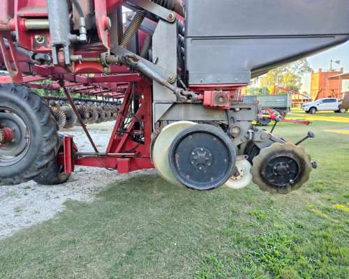 Sembradora Autotrailer MLS de 16 a 52 con Fert Lateral