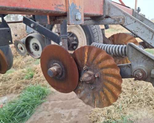 Sembradora Autotrailer Metar de 10 a 70