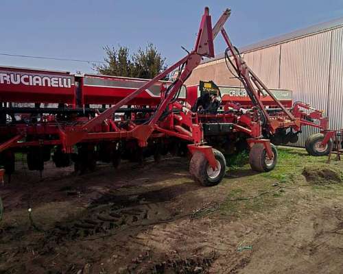Sembradora Crucianelli Gringa V, año 2010, 20 a 52, Neumatic