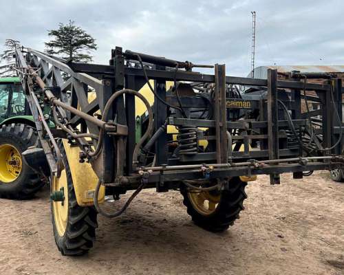 Pulverizadora de Arrastre Caiman 3600