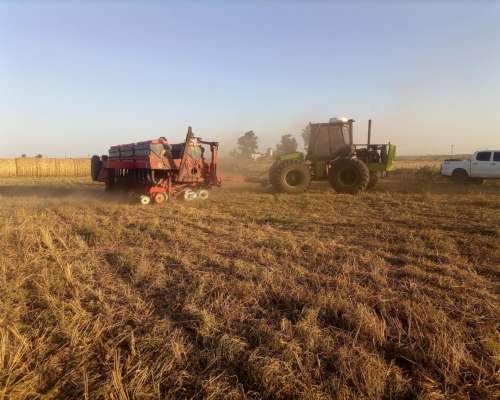 Apache 6210 12surcos a 52/5 Doble Fertilizacion Excelente