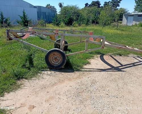 Carro Transportador de Tanque en Buen Estado