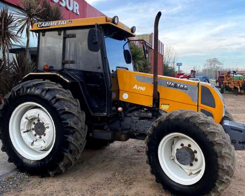 Tractor Valtra 990 Doble Traccion con 3 Puntos