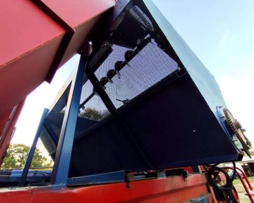 Cosechadora Colombo - 2 Hileras - Cinta de Descarga