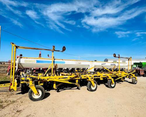 Sembradora Ascanelli 20 Surcos a 52 CM.