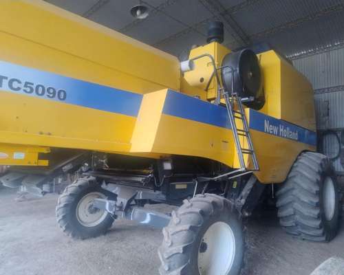 Cosechadora New Holland TC 5090