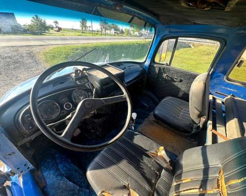 Mercedes Benz 1114 con Motor 1518