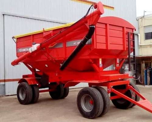Tolva Semillera Gimetal AC 18.000 de 14 TT con Chimango