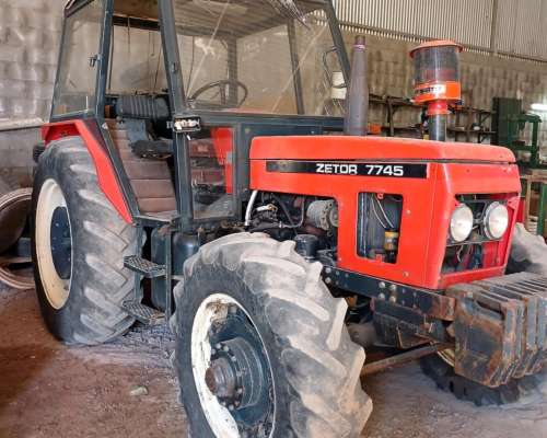 Tractor Zetor 7745 C/puntos