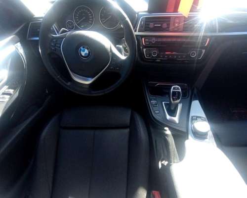 Bmw Serie 3 330 I Sport Line Sedan 2017nafta U$ 30.600