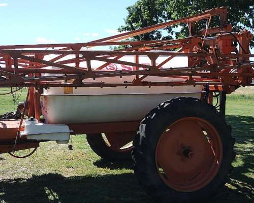 Pulverizador Marca Sefo de 22 Metros de Ancho de Labor