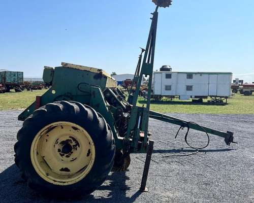 Sembradora Bertini 10000 de 25 Líneas a 17.5